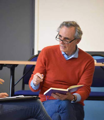 Créativité et résonnance. Editorial du Dr Julien BETBEZE. Revue Hypnose et Thérapies Brèves 61 Créativité et résonnance. Editorial du Dr Julien BETBEZE. Revue Hypnose et Thérapies Brèves 61